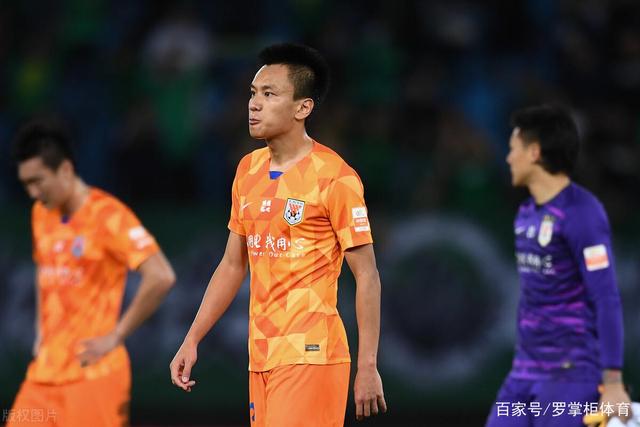 徐杰22+11广东胜山东 莫兰德19+10于德豪14分