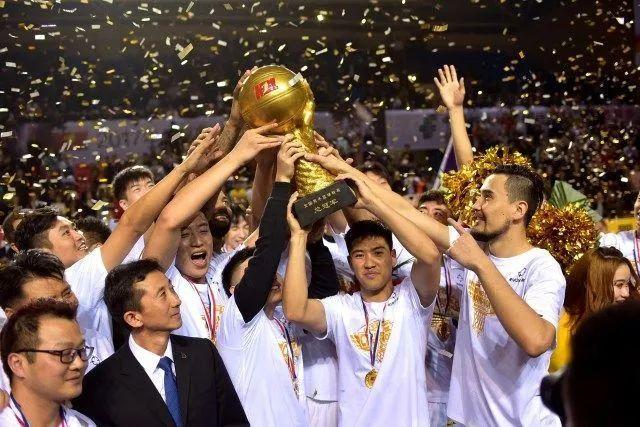 欧文30分东契奇28+13 独行侠力克快船4-2晋级